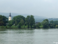 39825CrLe - Boat cruise on the Danube from Krems to WeiBenkirchen  Peter Rhebergen - Each New Day a Miracle